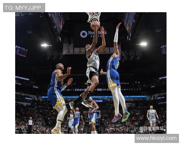 勇士遭遇马刺强劲挑战以85比107落败展现球队短板