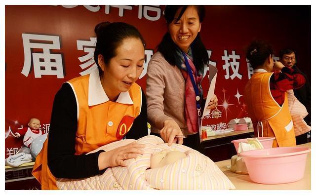 爱体育官网50岁保姆倾诉：全职保姆堪比再婚老伴儿和雇主朝夕相处难做(图6)