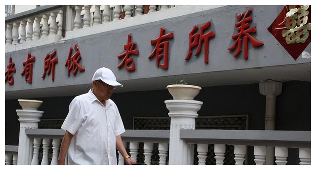 爱体育官网50岁保姆倾诉：全职保姆堪比再婚老伴儿和雇主朝夕相处难做(图7)
