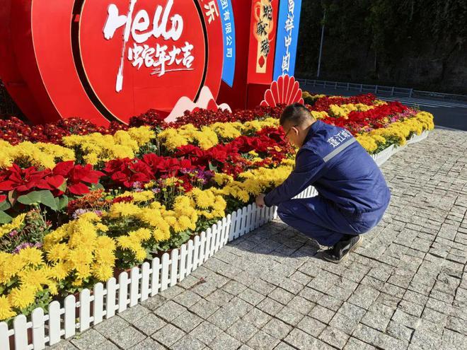 爱体育平台春节我在岗 有一种“年味”叫“城管人”的坚守(图5)