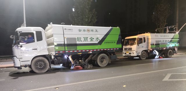 媒体看城管郑州金水3500多名环卫工人元旦全天“在线”(图1)
