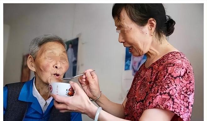 保姆陈宇萍被执行死刑前多次拒绝吃断头饭行刑时已浑身瘫软(图7)