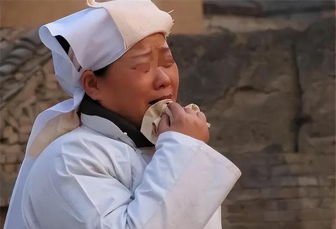 保姆陈宇萍被执行死刑前多次拒绝吃断头饭行刑时已浑身瘫软(图11)