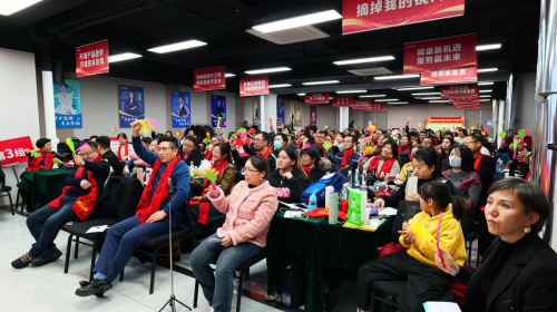 视保姆2025年首届视康赋能培训会顺利召开共谋视力健康领域新篇章(图3)