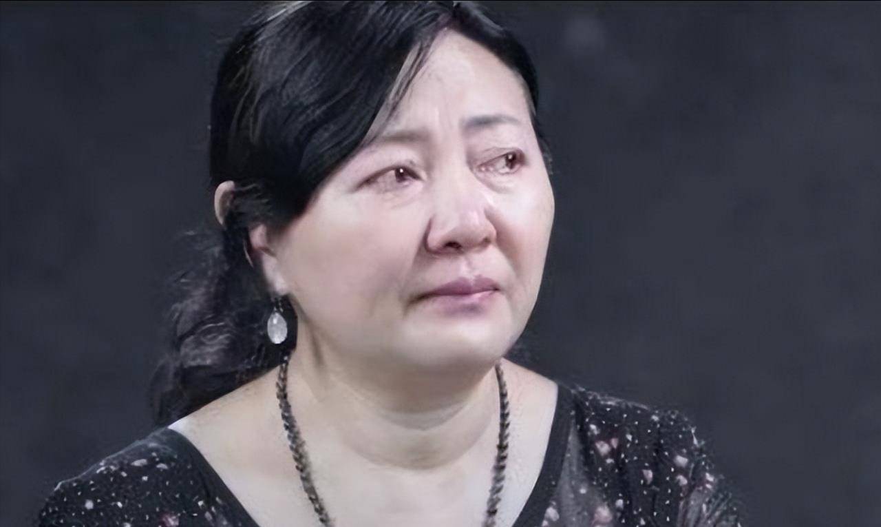 92年重庆保姆偷走雇主儿子26年后归还生母：养废了爱体育官网才还给我(图23)