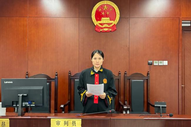 男子盗窃名表获刑十二年 保洁员利用职务之便作案(图1)