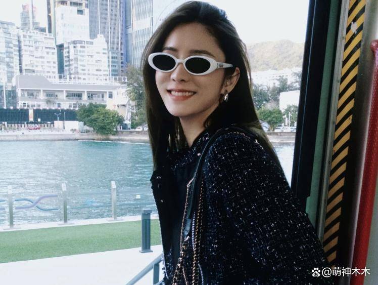 爱体育官网张馨月换保姆风波发酵评论区沦陷被质疑太苛刻过往言行也被扒(图1)