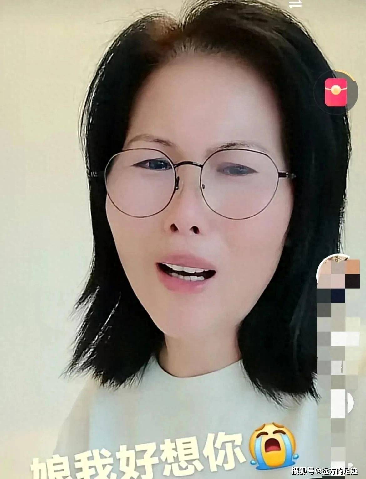 保姆直播落泪：母爱与责任的天平谁来平衡？真相与遗憾？(图1)
