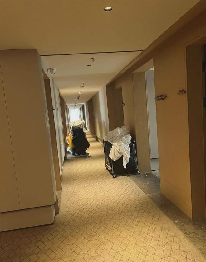 保洁阿姨开错门致女客走光千元赔偿？金华一酒店(图2)