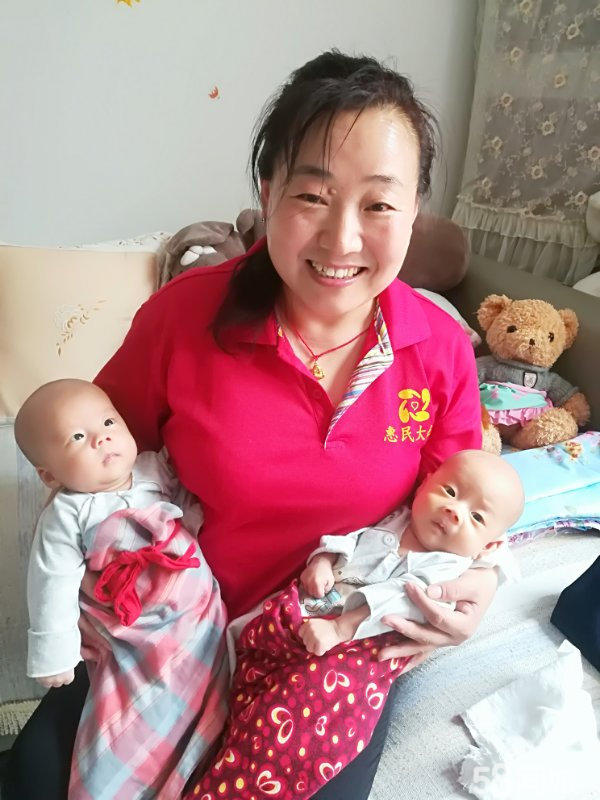 惊爆深圳豪门保姆白嫖事件曝光：保姆带女儿住进雇主家监控画面太可怕了